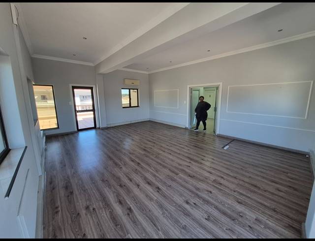 242M² OFFICE TO LET IN RIVONIA